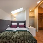 Hotel Pradl Elf My-